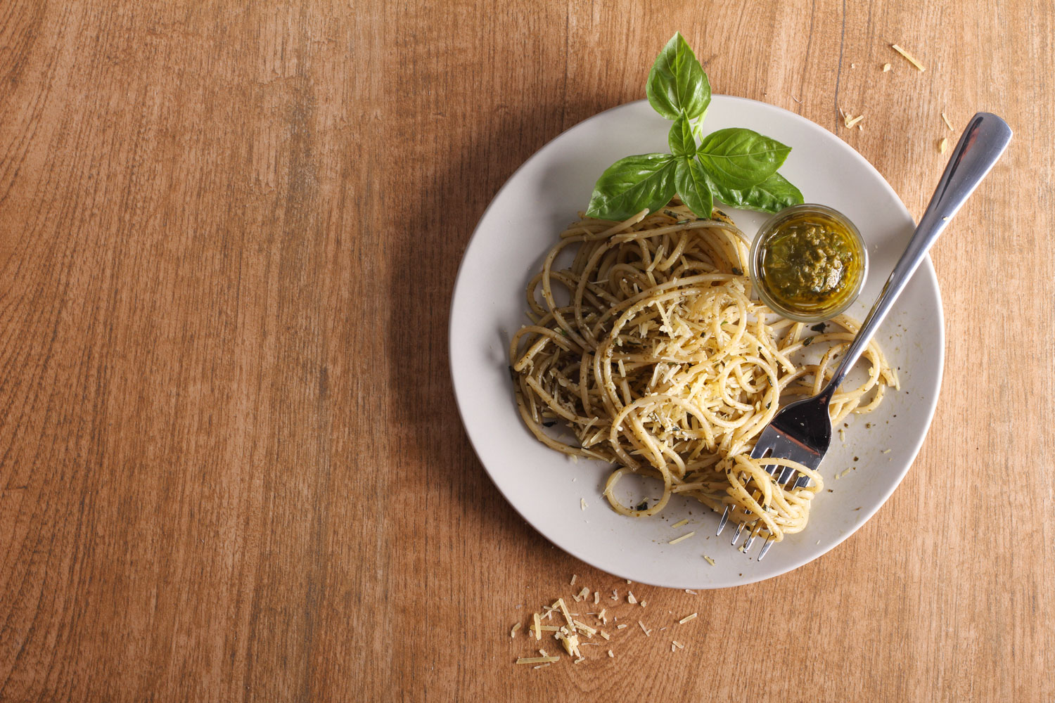 pasta con pesto di pistacchi e mandorle