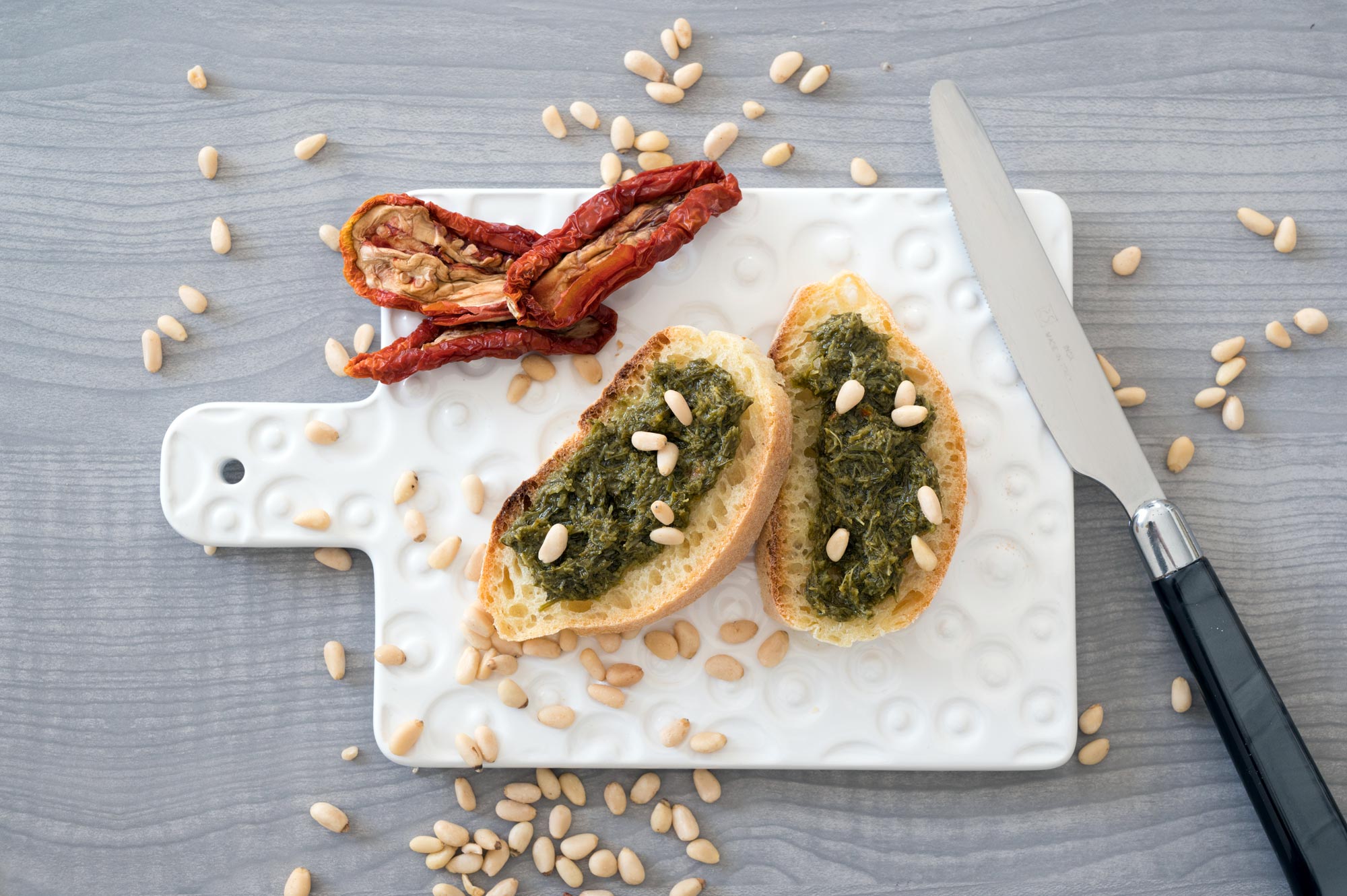 bruschette con pesto di finocchietto selvatico Santoro